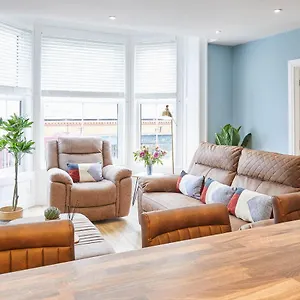 https://licence-to-chill.yorkshirehotels.net